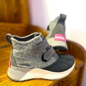 SOREL girls boot